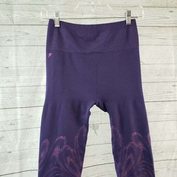 Fabletics Womens High Waisted Seamless Cropped Leggings Sz Small Purple - Picture 4 of 7